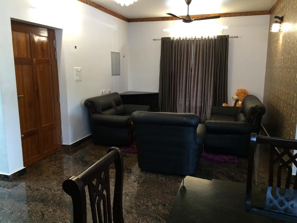 Beersheba Three Bed Room A/C Apartments Thiruvananthapuram Kültér fotó