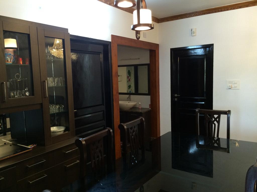 Beersheba Three Bed Room A/C Apartments Thiruvananthapuram Kültér fotó